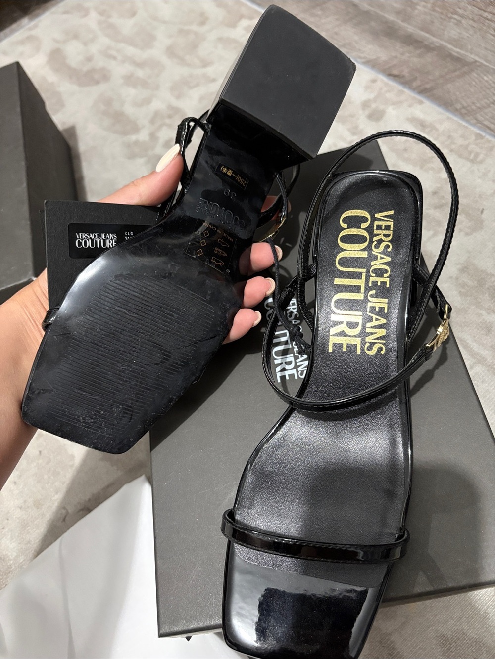 Versace sandal - Picture 5 of 7